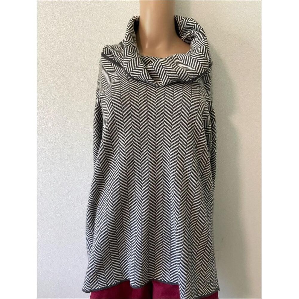 Calvin-klein Women's sweater